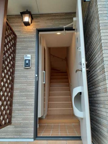 ラヴェール若宮の玄関