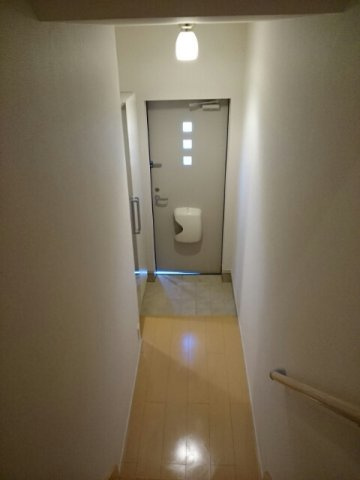 シャローム　中学校通りの玄関
