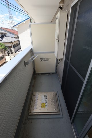 【バルコニー】 | ノイヴェル新堂