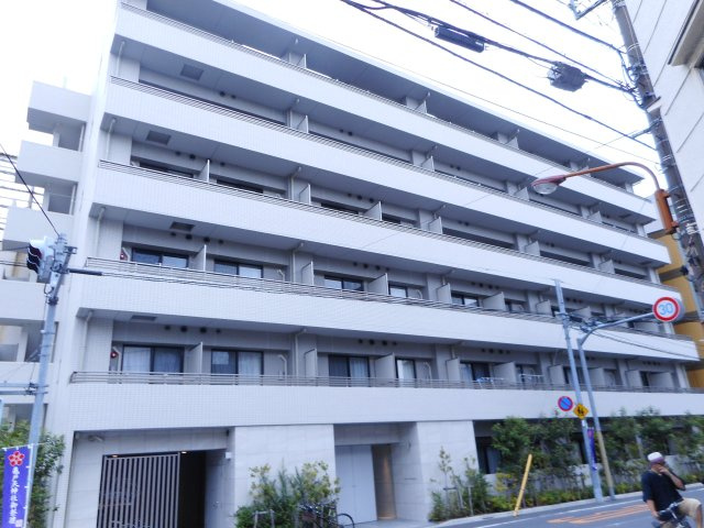クレイシア森下の外観