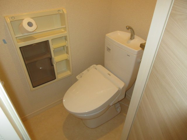 エクセレントヴィラのトイレ|※同タイプ別部屋の参考写真になります
