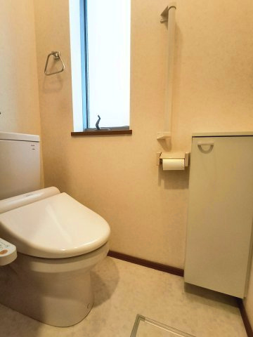 鴫野東3丁目戸建のトイレ