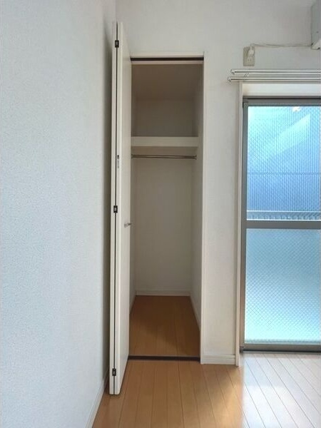 グッドウッド荒江の収納
