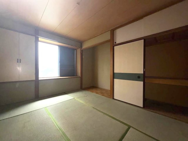 ハイコーポ本八幡の和室