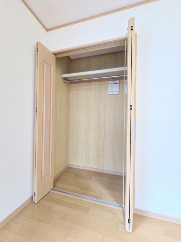青梅市師岡町2丁目　中古戸建の収納|リフォーム前写真