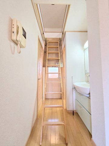 青梅市師岡町2丁目　中古戸建の内装|リフォーム前写真
