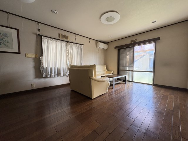 【居間・リビング】 | 比企郡小川町小川　中古戸建
