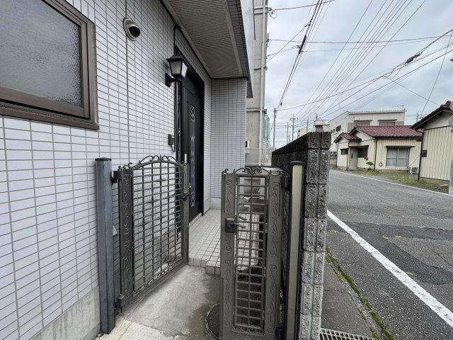 前橋市日吉町　中古住宅の玄関|前橋市日吉町　中古住宅