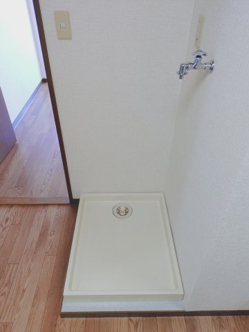 【その他】 | コーポラス石井　 | 室内洗濯機置場です