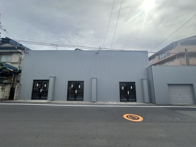 岸和田市加守町店舗・事務所の外観