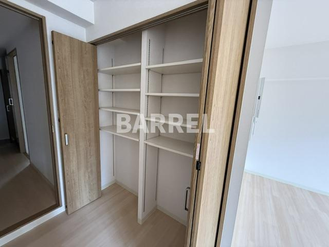 豊中市玉井町２丁目の賃貸マンションの収納
