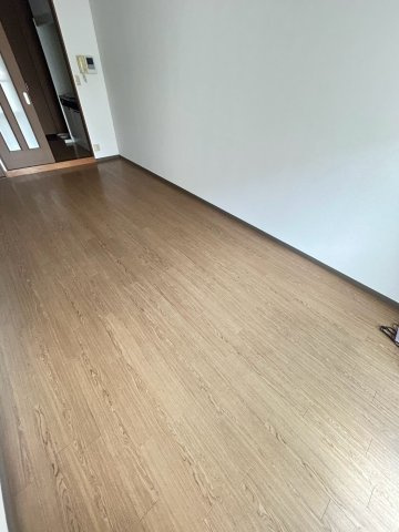 エレガンス白鳥の居間・リビング