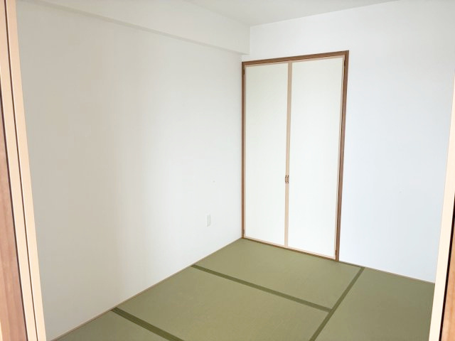 プレミスト大江本町の和室