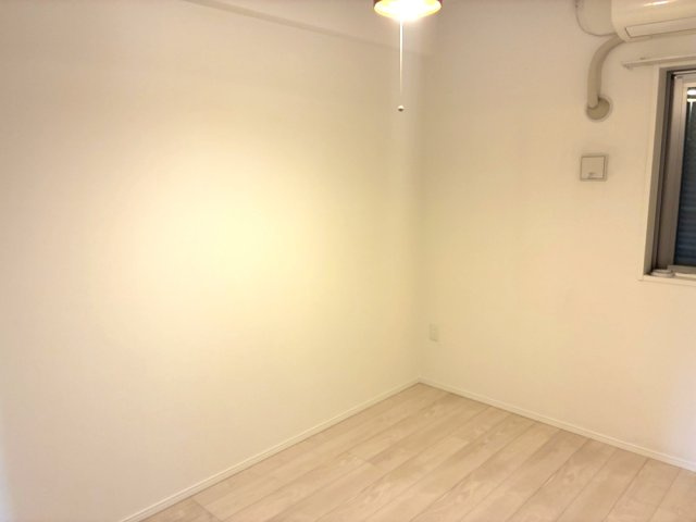 プレミスト大江本町の洋室