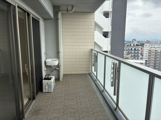 プレミスト大江本町のバルコニー