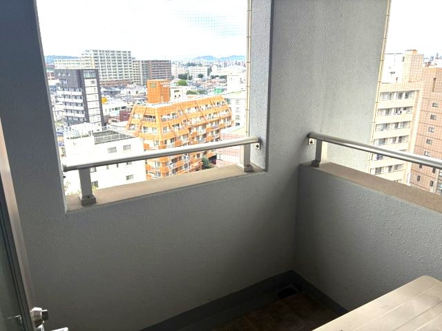プレミスト大江本町のバルコニー