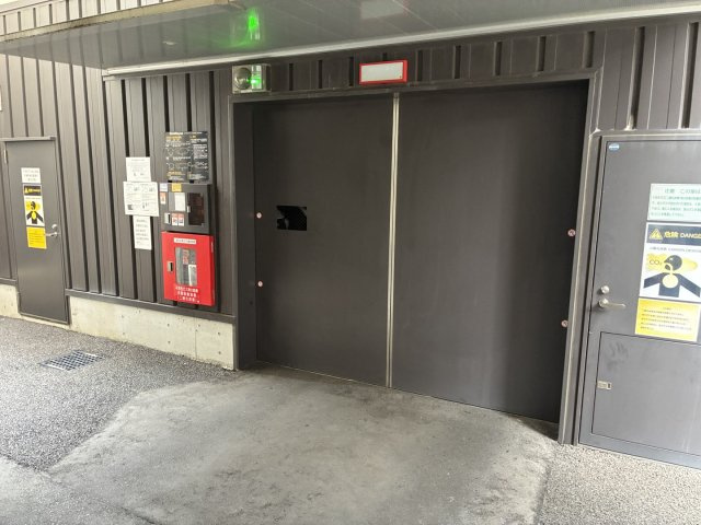 プレミスト大江本町の駐車場