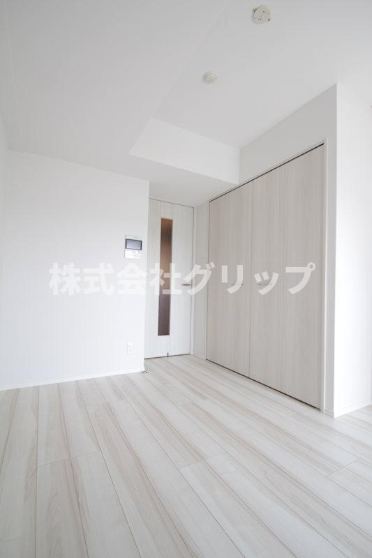 リヴシティ横濱新川町弐番館の洋室