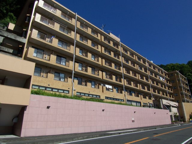 ライオンズマンション熱海の外観