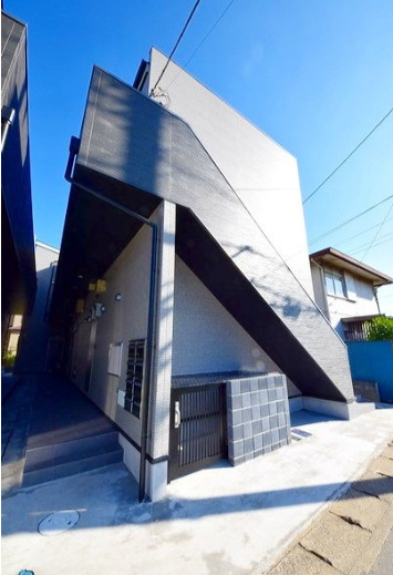 アンビエンテ千葉EAST館のエントランス