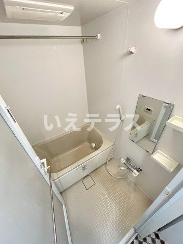 ナタリー神戸の浴室