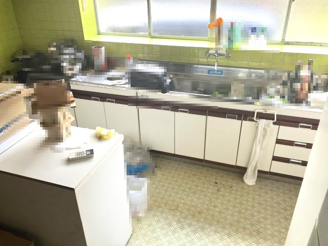 日高町松岡　中古戸建　7DKのキッチン