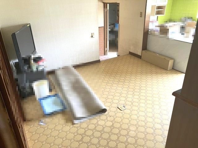 日高町松岡　中古戸建　7DKのダイニング