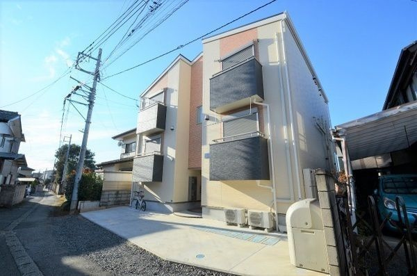 グリシーヌ岩槻本町の外観