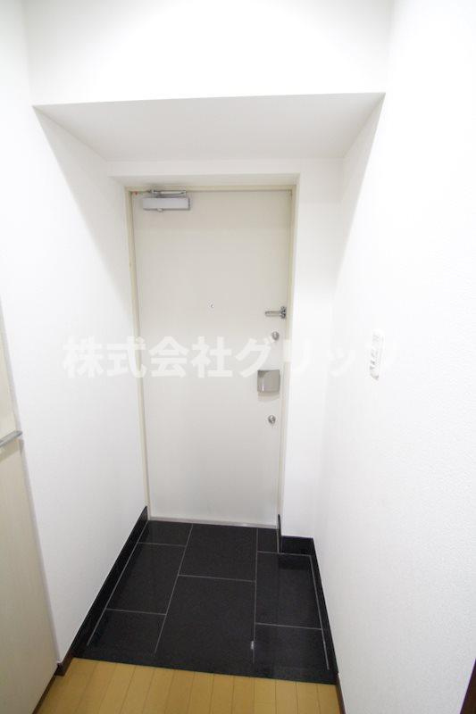 グリフィン横浜・山下町の玄関