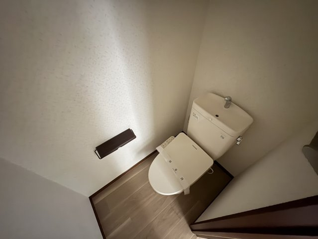 ルシェルＳのトイレ|当社、チルホームのHPもご覧ください(^^)/物件情報多数♪