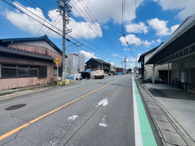 東海市養父町南堀畑42番1『仲介手数料無料』新築一戸建て・建売の前面道路含む現地写真