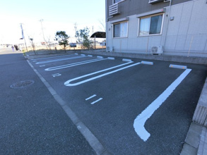 【駐車場】