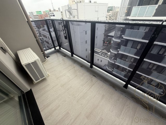 シーズンフラッツ新大阪SOUTHのバルコニー