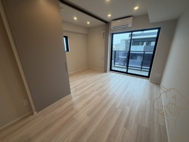 シーズンフラッツ新大阪SOUTHの居間・リビング