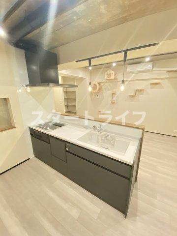 大阪市淀川区西宮原１丁目の賃貸マンションのキッチン