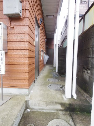 コーポナガシマのエントランス