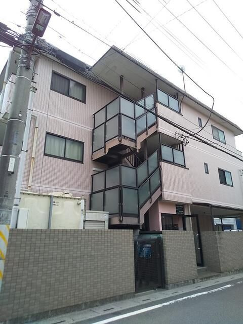 シャルマン草加駅前の外観