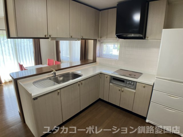 【キッチン】 | 釧路市武佐2-4-192,204売家 | 使いやすいキッチンです