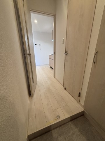 REGALEST Rayの玄関