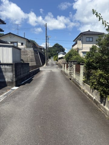 常磐藤原町名高儀 中古一戸建ての前面道路含む現地写真