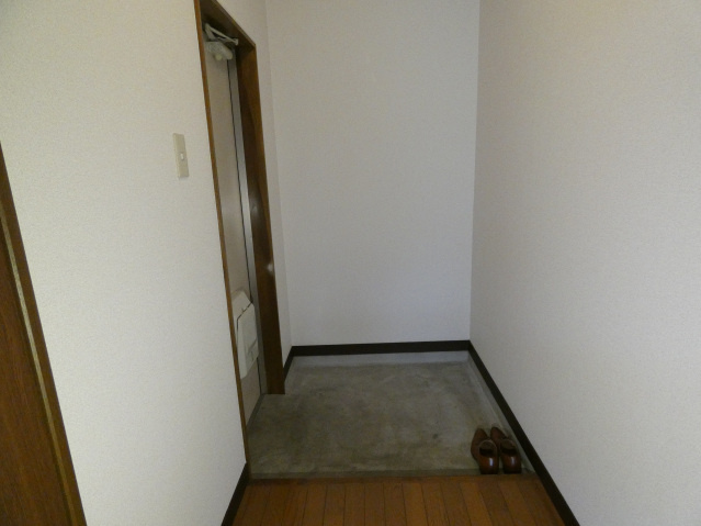 フォレスト大森の玄関
