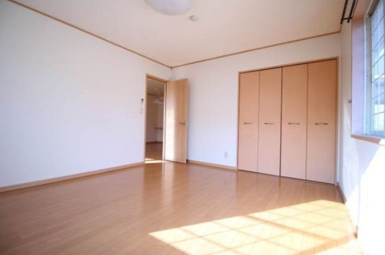 ライズガーデン参番館の寝室