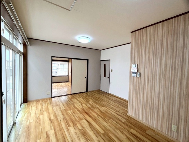 【洋室】 | 北長瀬表町3丁目戸建 