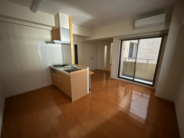 アーバン富田町の居間・リビング