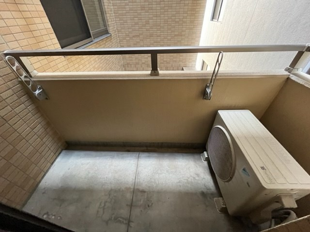 アーバン富田町のバルコニー