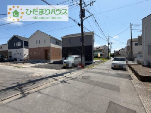 【前面道路含む現地写真】 | 土浦市中村南第11　新築戸建　1号棟