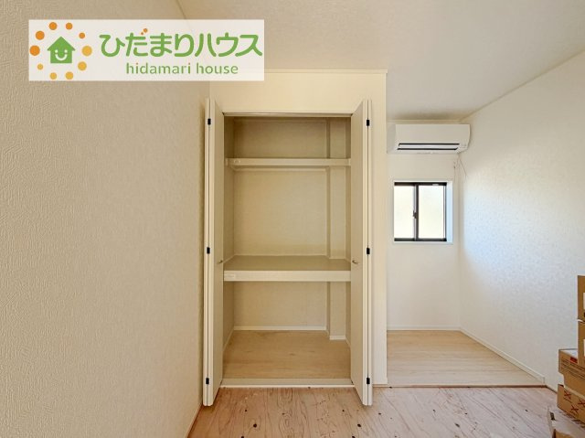 【収納】 | 土浦市中村南第11　新築戸建　1号棟 | 和室の収納は横開きクローゼット！
しまった物の出し入れも楽々です(^^)