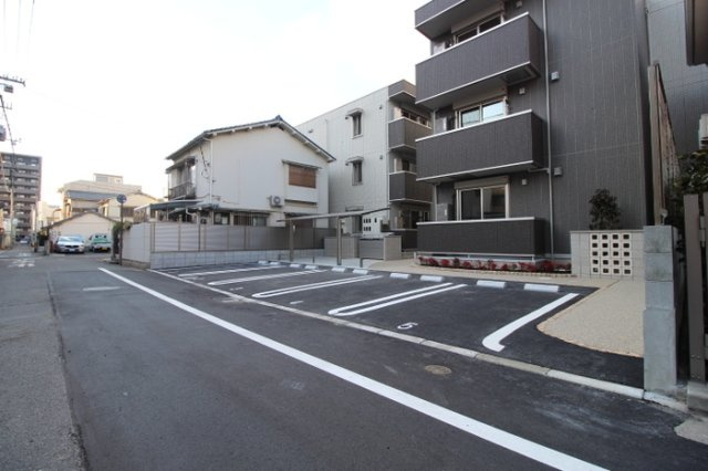 【駐車場】 | ウィング　B棟