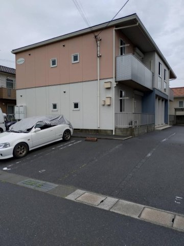クレセオ西長瀬の外観