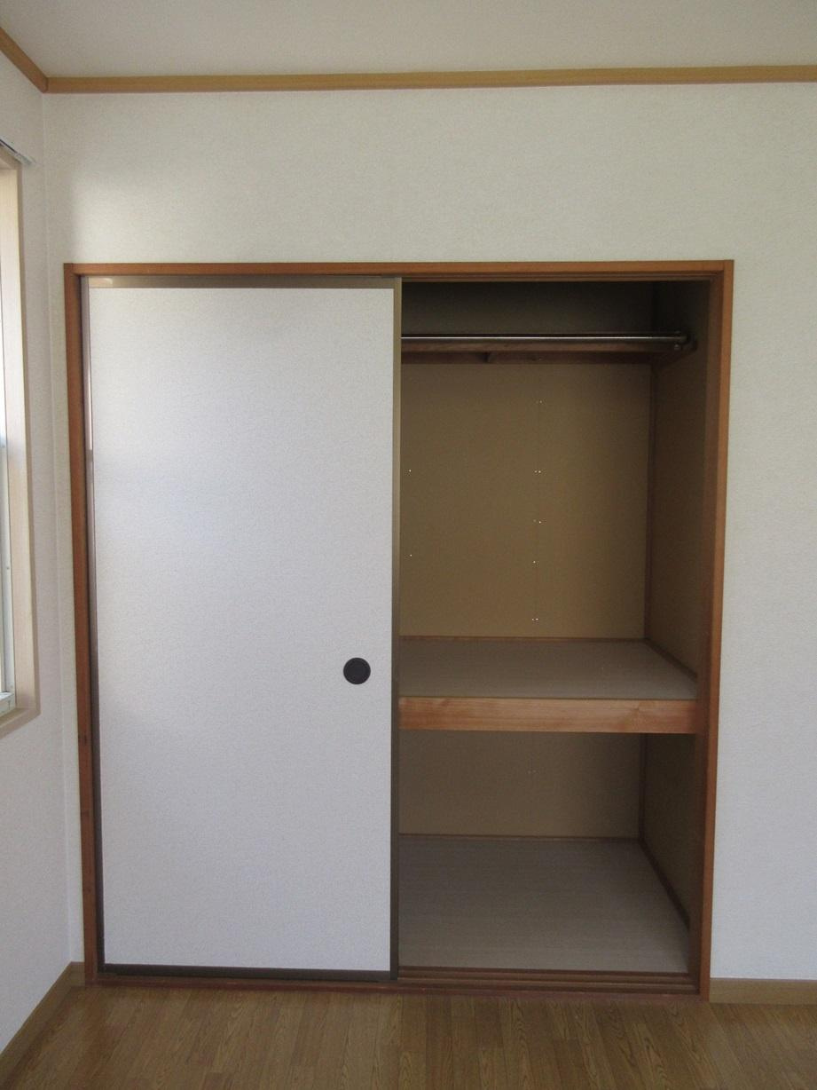 サンローレルB棟の収納